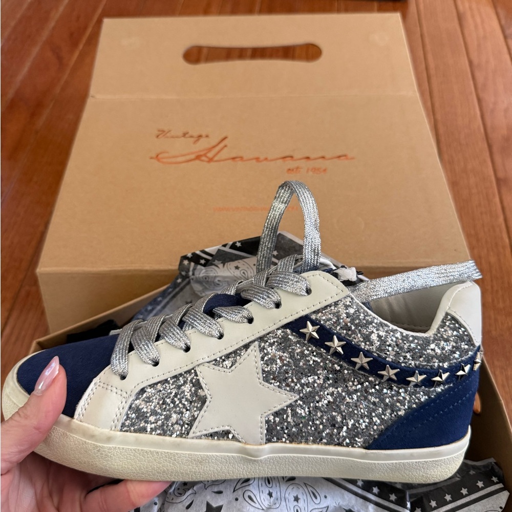 NWT Vintage Havana low tops